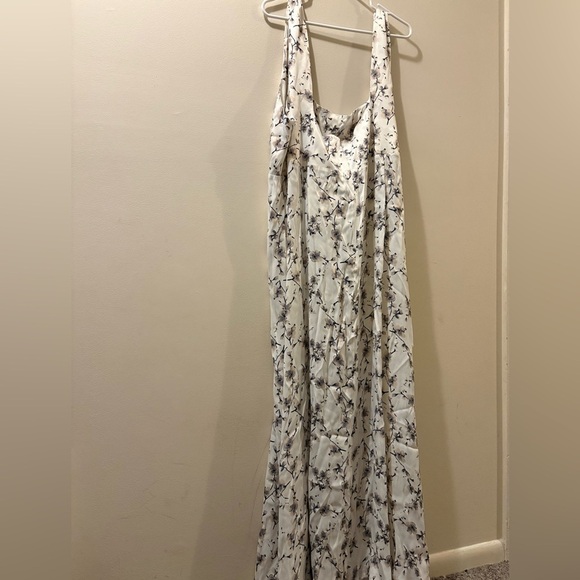 Oh Seven Days - Elegant Floral White maxi Dress - NWT - size 3X - sleeveless - Picture 9 of 9